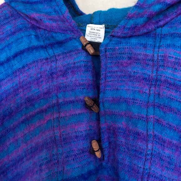 VTG Striped Hooded Poncho - Picture 3 of 8